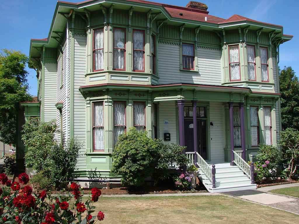 c. 1883 Stick Victorian Astoria, OR Old House Dreams