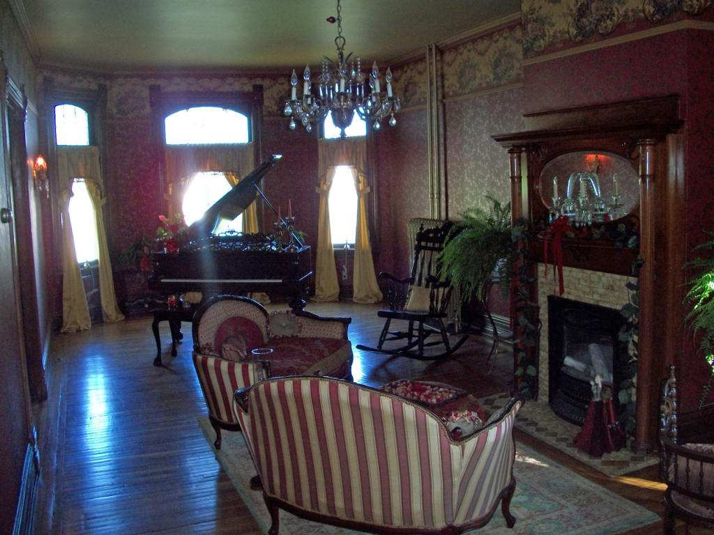 1885 Queen Anne Curwensville, PA Old House Dreams