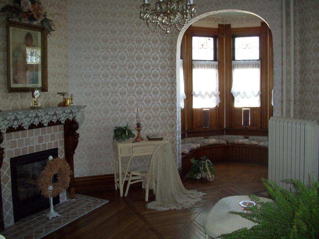 1885 Queen Anne Curwensville, PA Old House Dreams