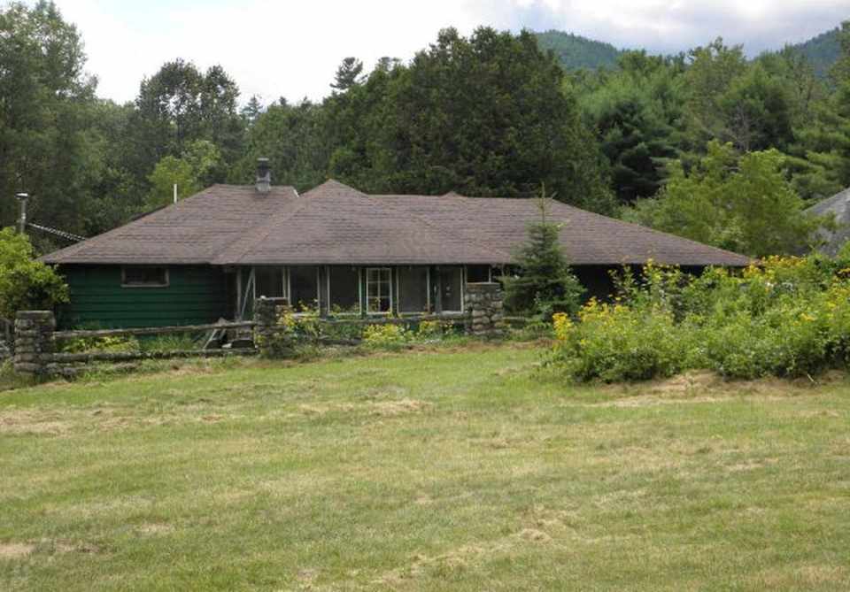 1920 Adirondack Elizabethtown, NY Old House Dreams