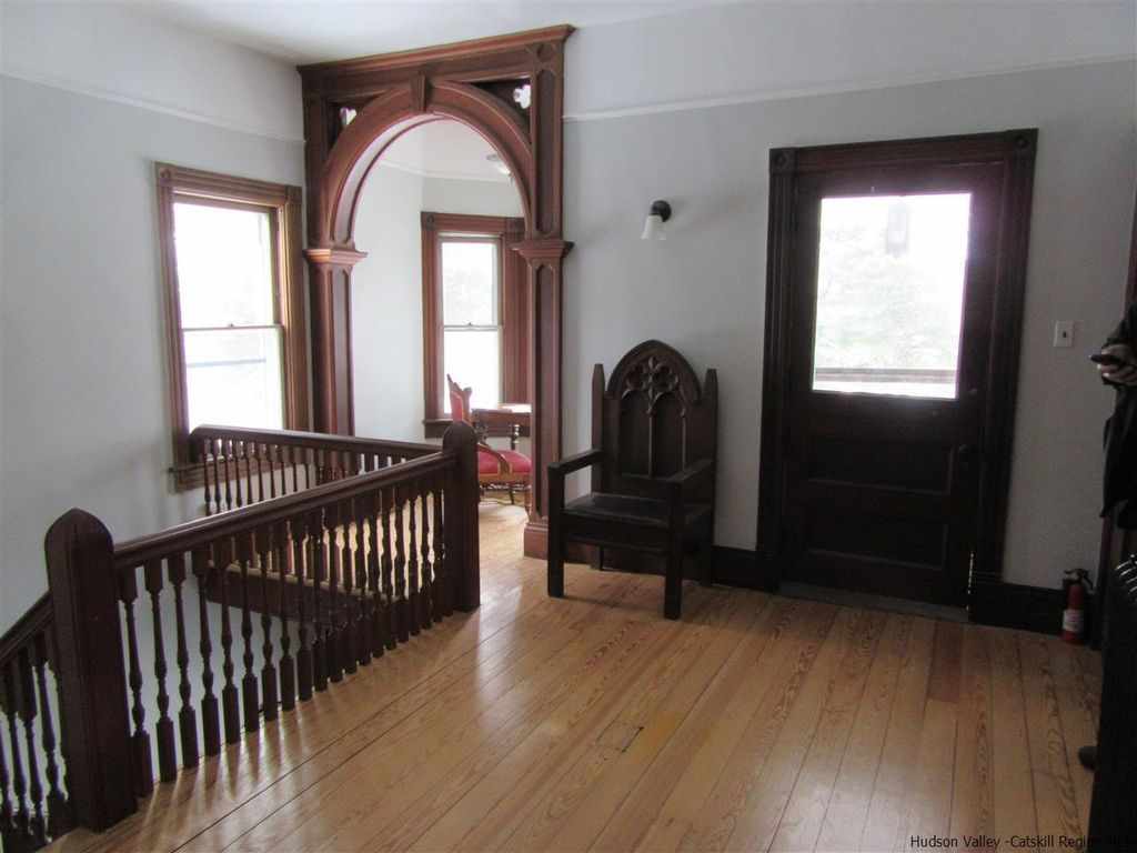 c. 1910 Queen Anne Greenfield Park, NY Old House Dreams