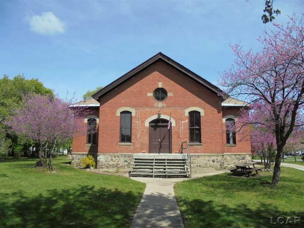 1885 School Tecumseh, MI Old House Dreams