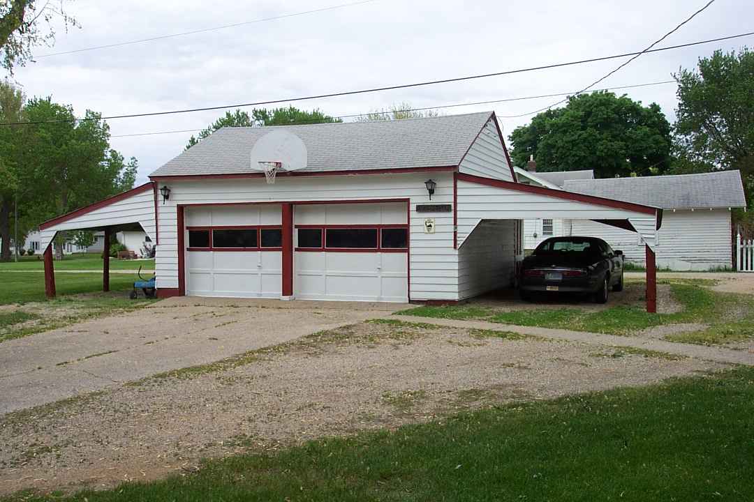 c. 1900 Queen Anne Marcus, IA F. Barber) Old House Dreams