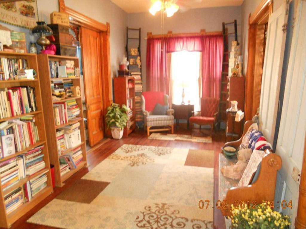 1890 Queen Anne Arcola, IL Old House Dreams