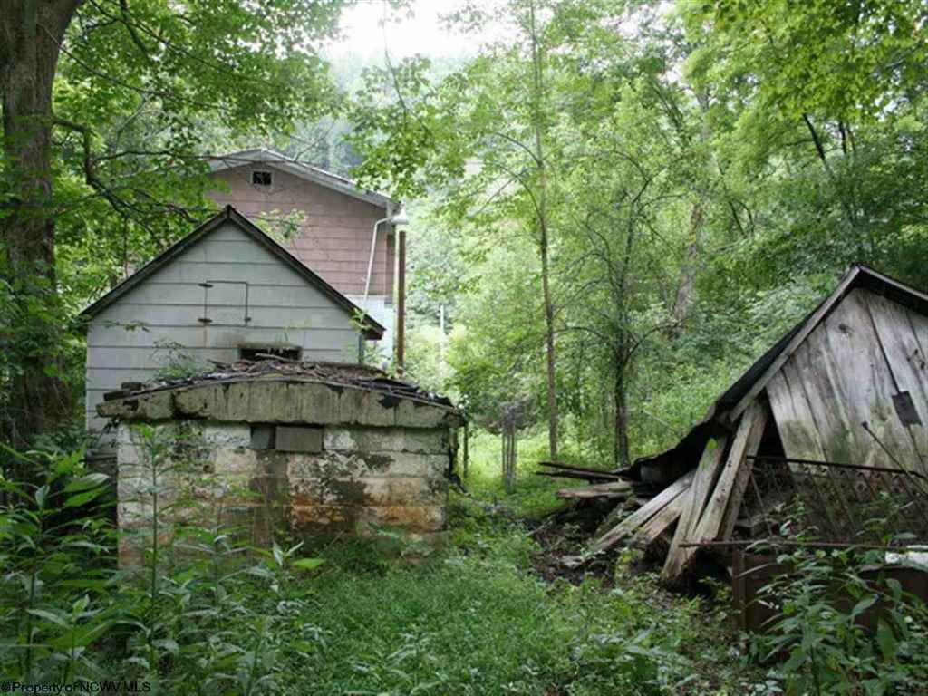 Salem, WV - Old House Dreams