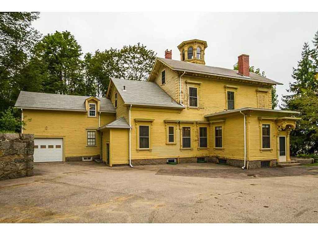 c. 1870 Italianate West Warwick, RI Old House Dreams