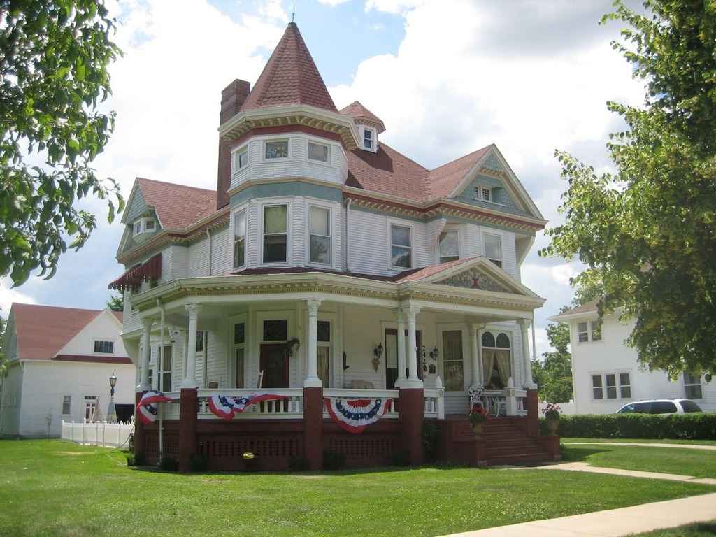 1896 Queen Anne Paxton, IL F. Barber) Old House Dreams