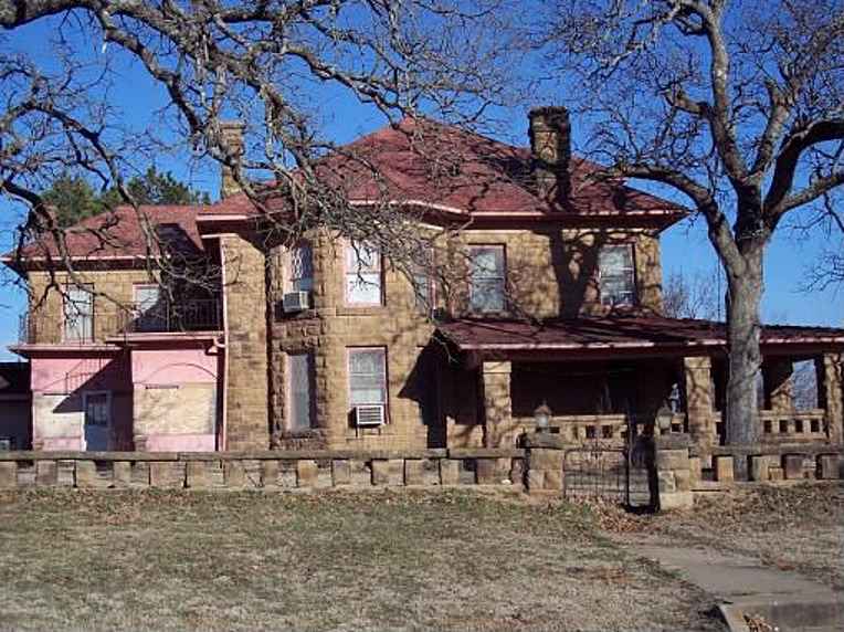 1902 Weleetka, OK Old House Dreams