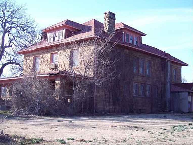 1902 Weleetka, OK Old House Dreams