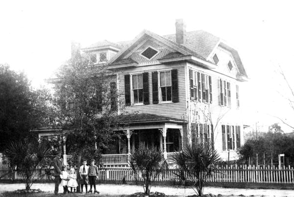 Munroe House