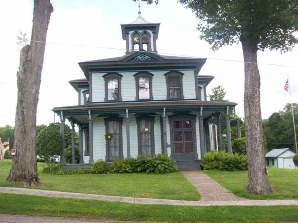 1885 Italianate Tidioute, PA Old House Dreams