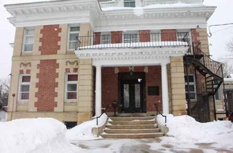 Under 100 K Sunday c.1903 Classical Revival Mansion For Sale w