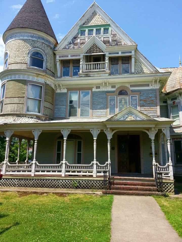 32 Church St 9