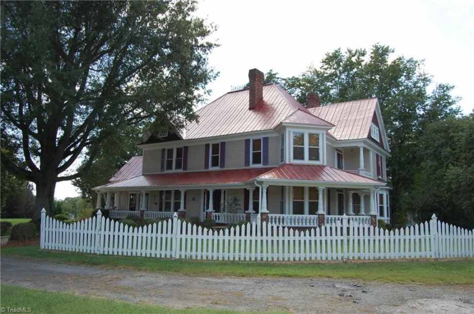 1894 Queen Anne East Bend, NC Old House Dreams