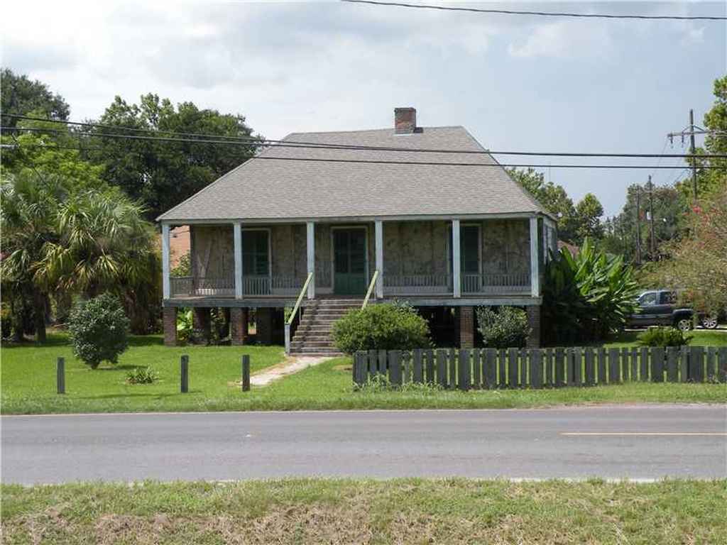 1815 French Colonial Gramercy, LA Old House Dreams