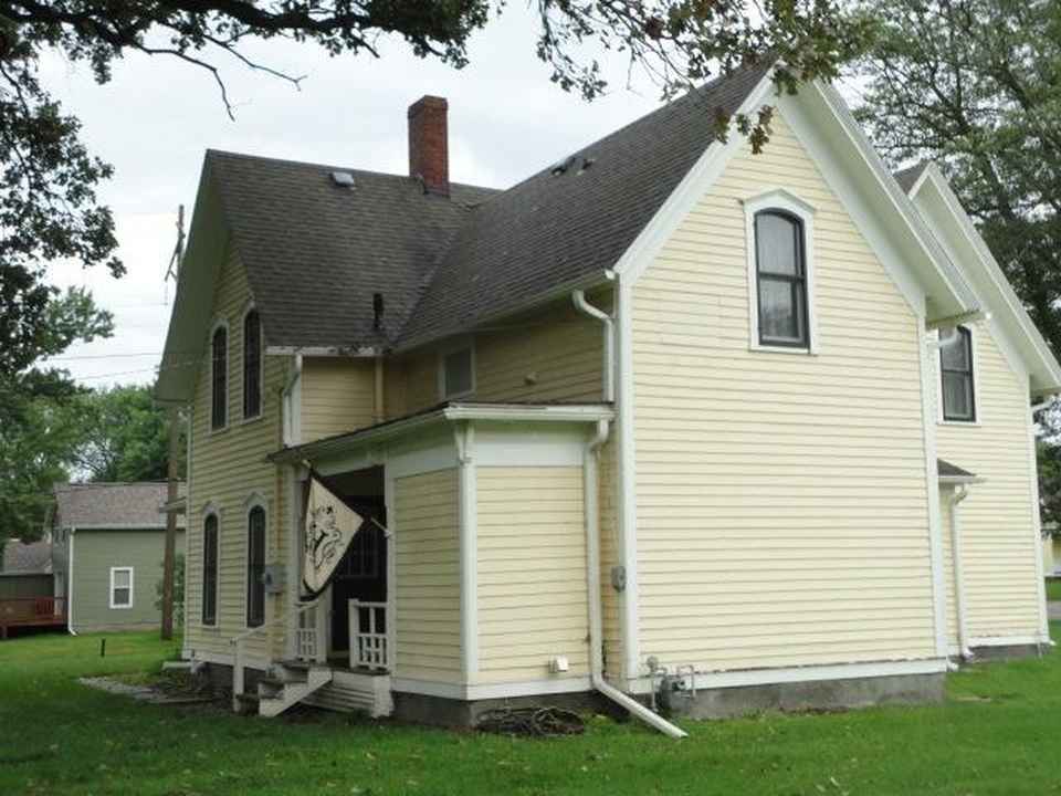 Woodbine, IA Old House Dreams