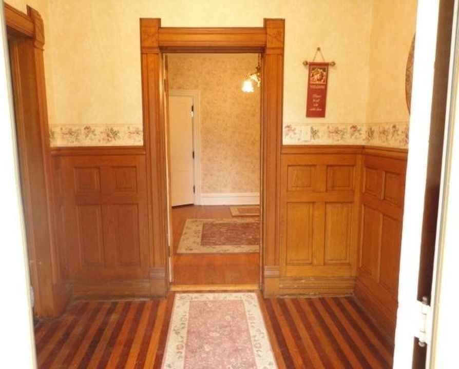 Woodbine, IA Old House Dreams