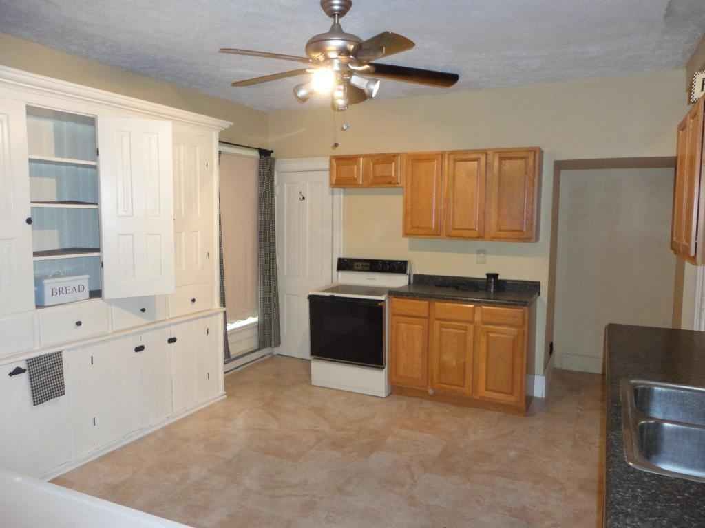 Woodbine, IA Old House Dreams