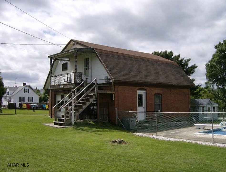 1895 Queen Anne Carrolltown, PA F. Barber) Old House Dreams