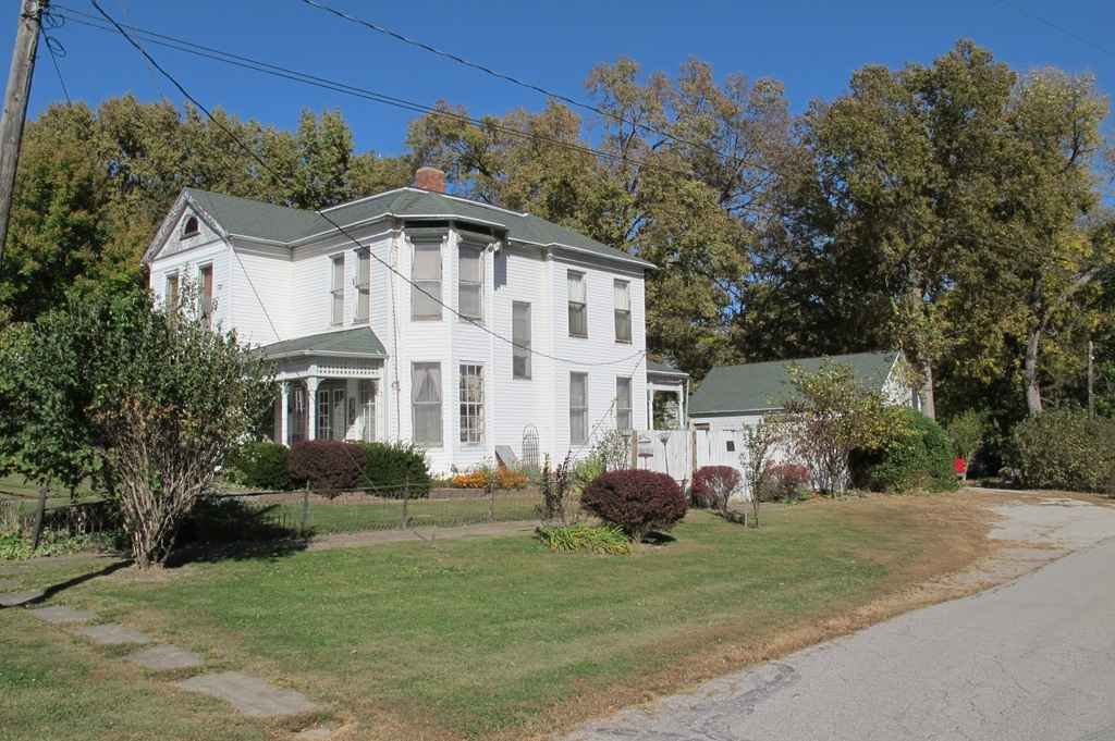 c. 1870 Albany, MO Old House Dreams