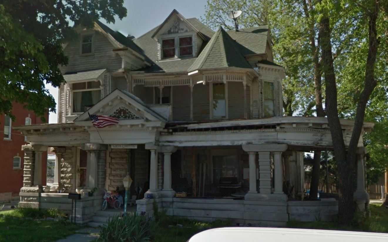 1895 Queen Anne Carthage, MO Old House Dreams