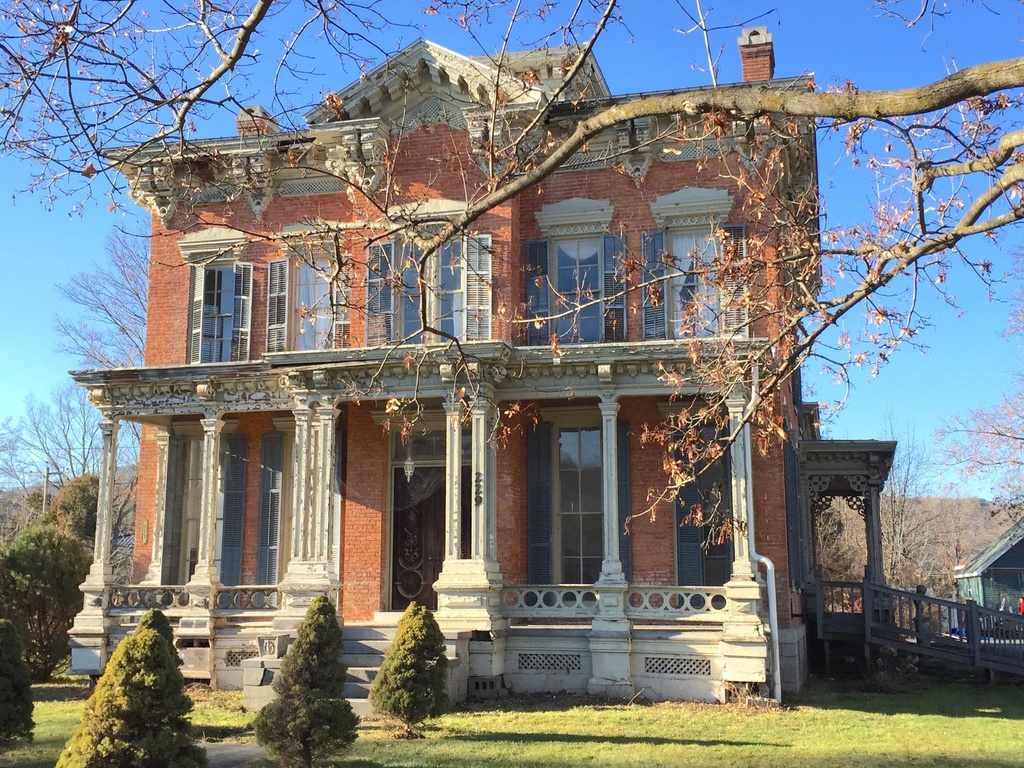 c. 1870 Italianate Schoharie, NY Old House Dreams