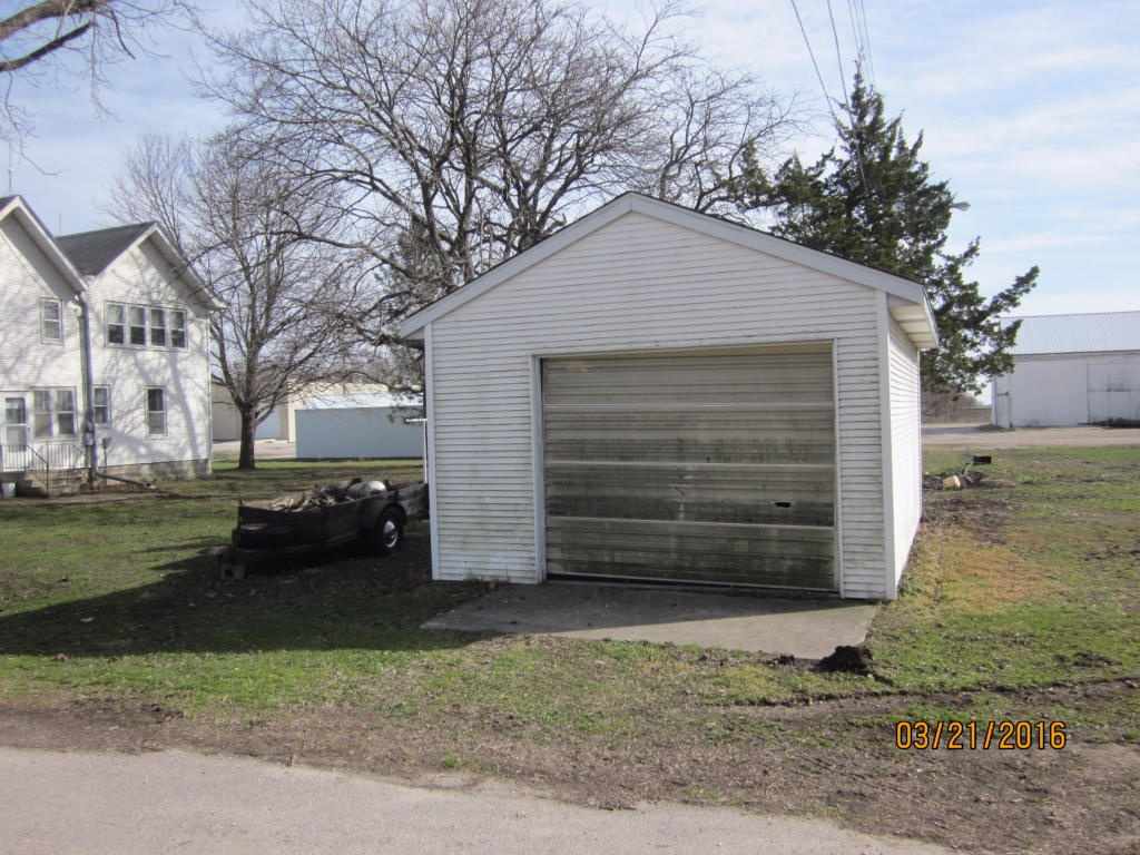 c. 1900 Ellsworth, IA Old House Dreams