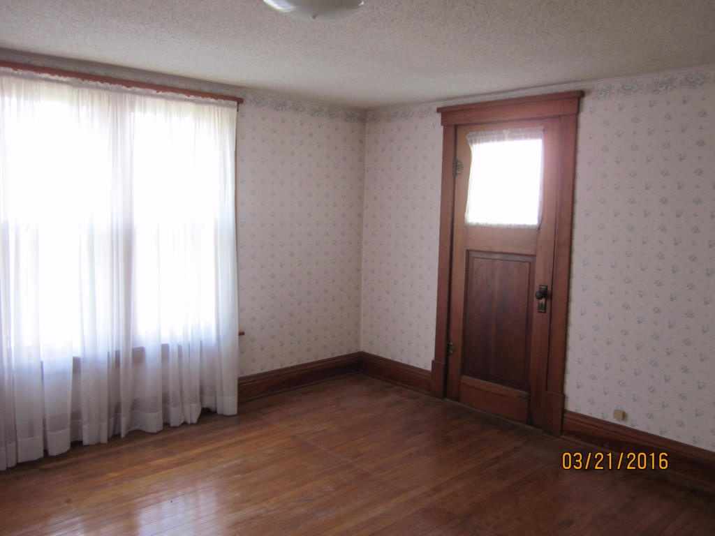 c. 1900 Ellsworth, IA Old House Dreams