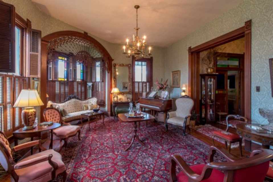 1891 Queen Anne Navasota, TX Old House Dreams