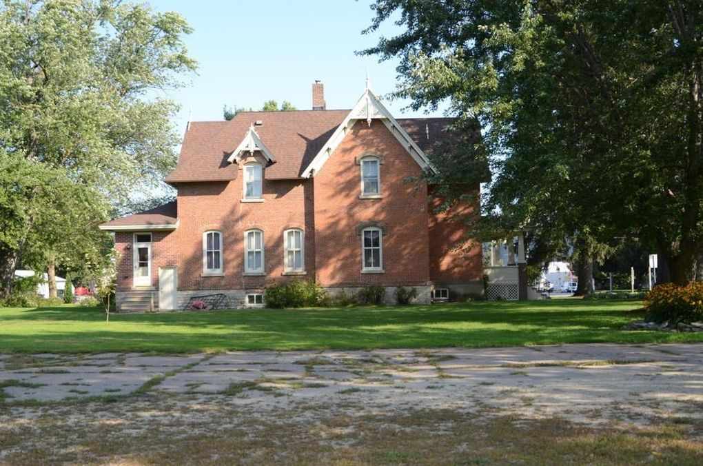 1870 Saint Charles, MN Old House Dreams