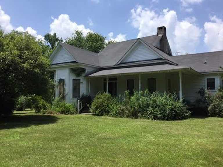 c. 1900 Queen Anne in Richton, MS Old House Dreams