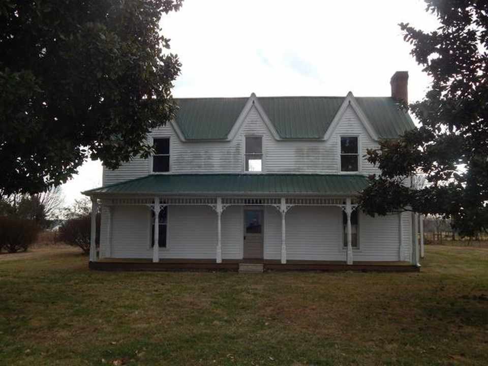 Smithville, TN Old House Dreams