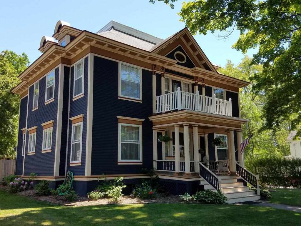 1890 Colonial Revival Ludington, MI Old House Dreams