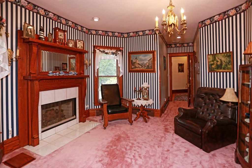 c. 1901 Queen Anne Waterville, KS F. Barber) Old House Dreams