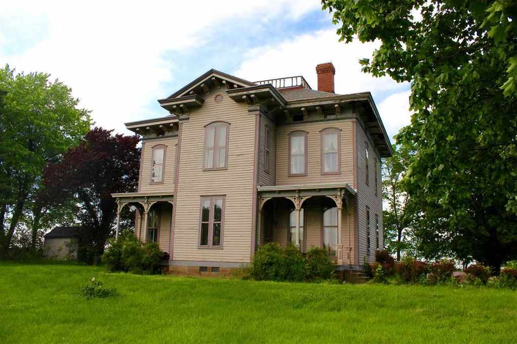 c. 1870 Italianate Hazleton, IN Old House Dreams