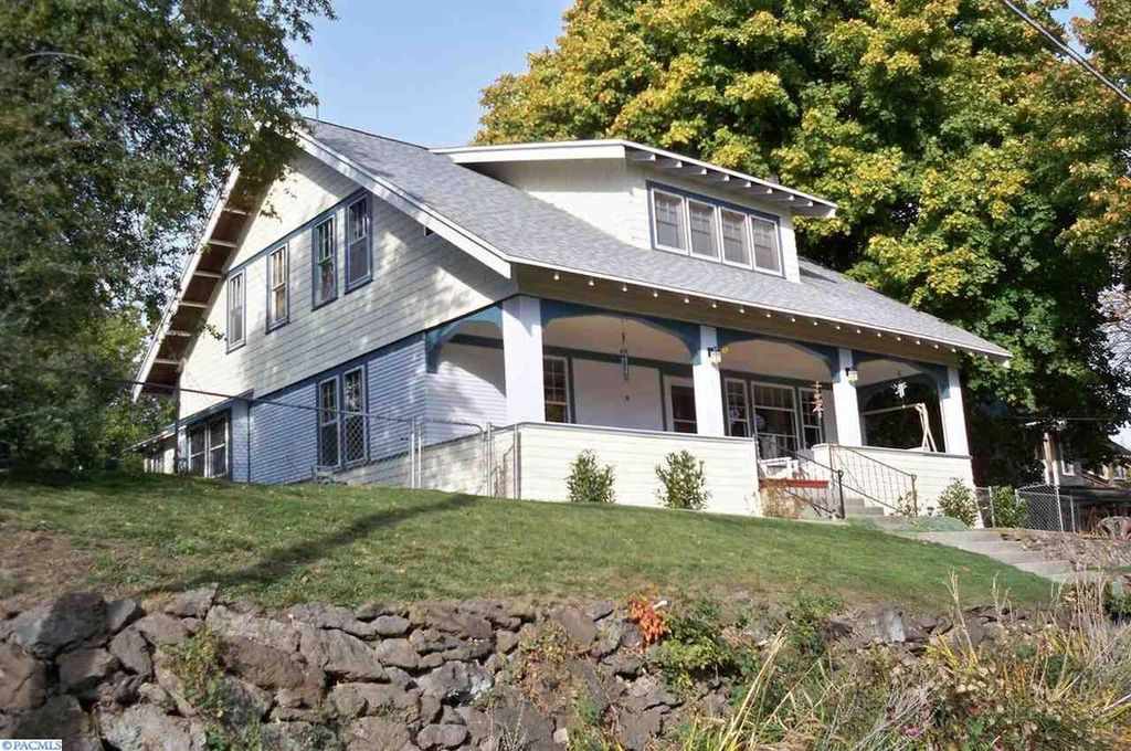 1918 Craftsman Colfax, WA Old House Dreams
