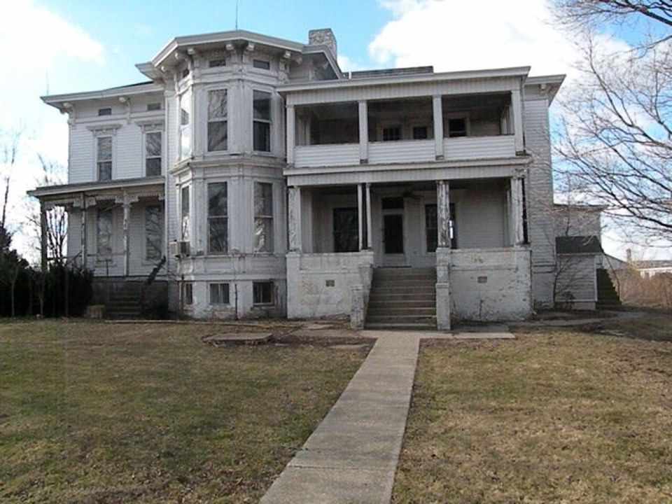 c. 1880 Italianate Ridge Farm, IL Old House Dreams