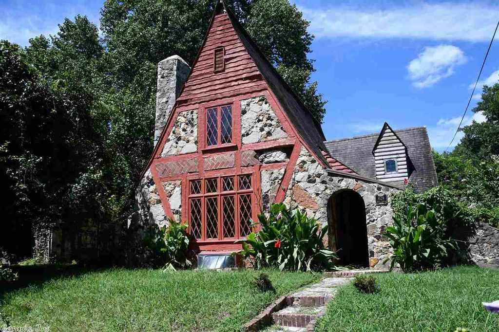 1928 Tudor Revival Paragould, AR Old House Dreams