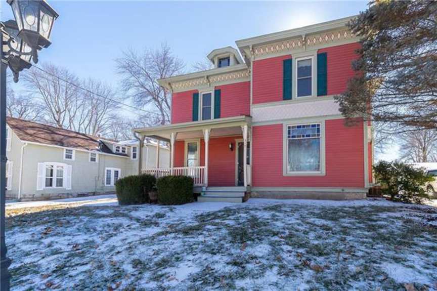 c. 1870 Italianate Spring Hill, KS Old House Dreams