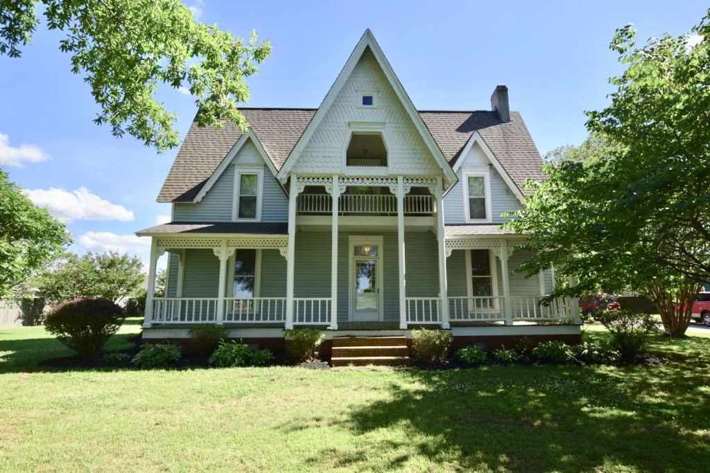 1896 Medina, TN Old House Dreams