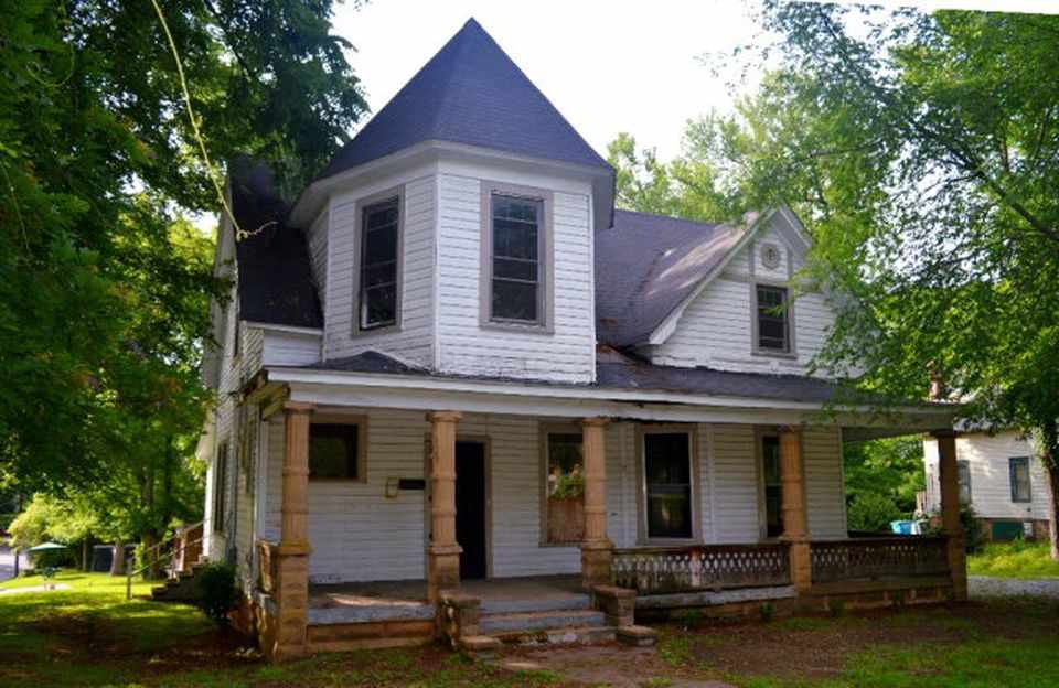 c. 1900 Salisbury, NC Old House Dreams