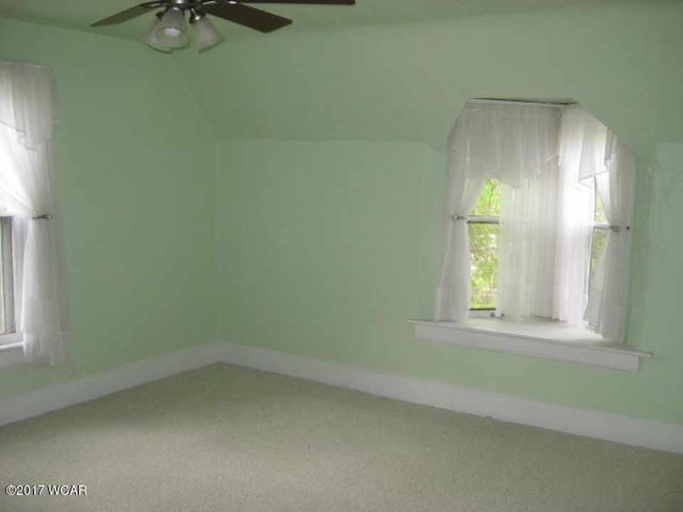 1895 Queen Anne Adrian, MN Old House Dreams