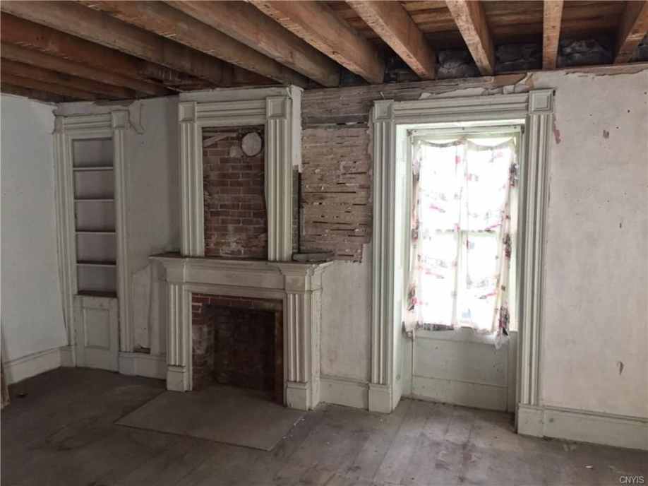 c. 1840 Evans Mills, NY Old House Dreams