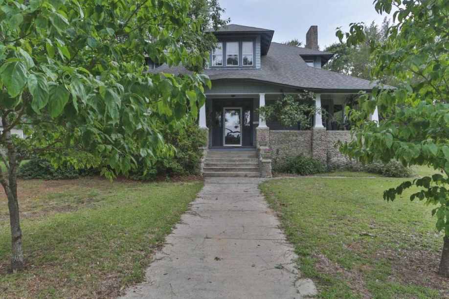 1907 Hamlet, NC F. Barber) Old House Dreams