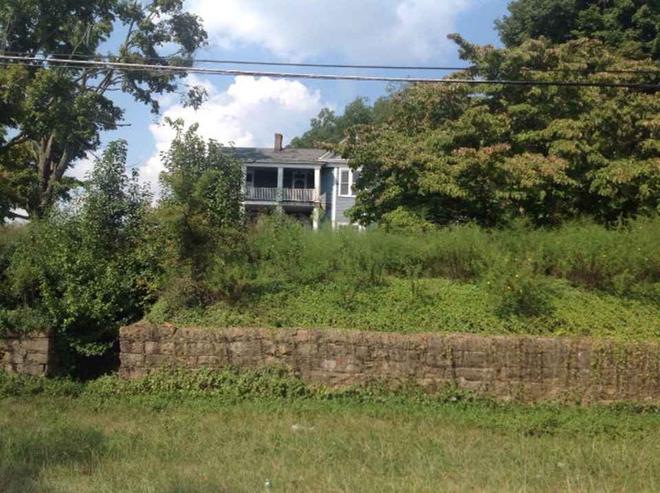 Sparta, TN Old House Dreams