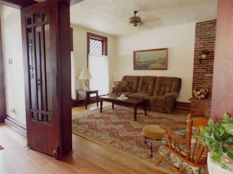 1867 Warren, IL Old House Dreams