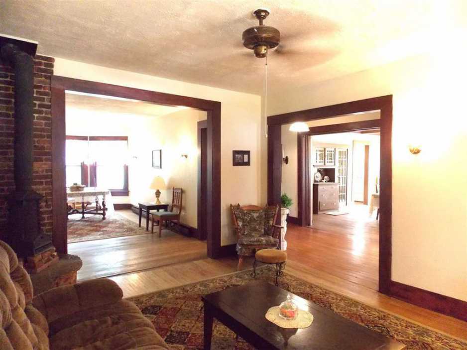 1867 Warren, IL Old House Dreams