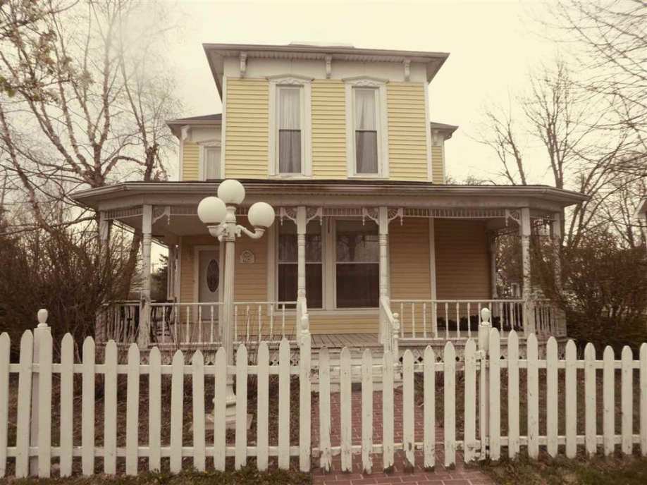 1885 Italianate Michigantown, IN Old House Dreams