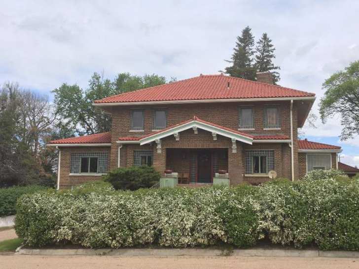 1923 Hyannis, NE Old House Dreams