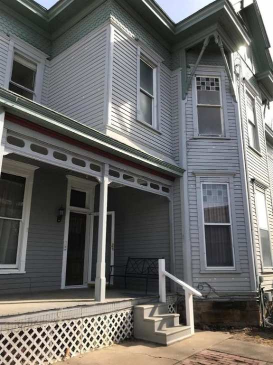 1897 Queen Anne Cherryvale, KS Old House Dreams